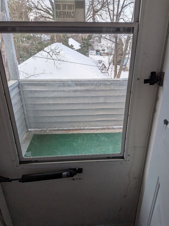 Building Photo - 1106-1108 Gibbson MGMT