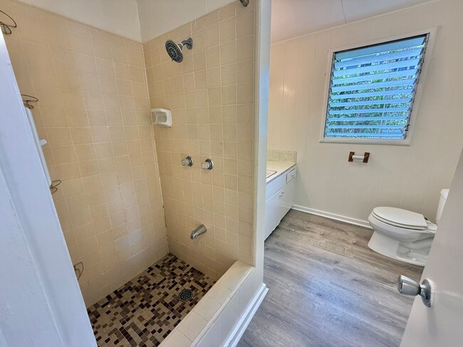 Building Photo - 3670 Hilo Pl