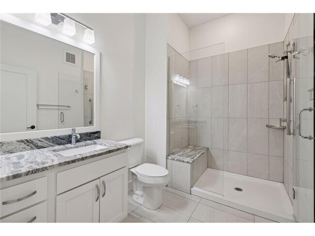 Building Photo - 12610 Ridgedale Dr