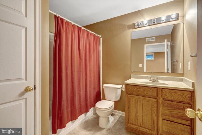 Building Photo - 6001 Alderdale Pl