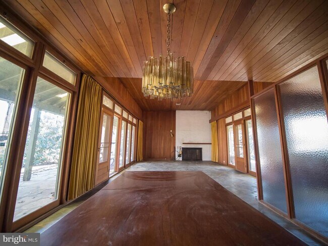 Building Photo - 4313 Woodlark Dr