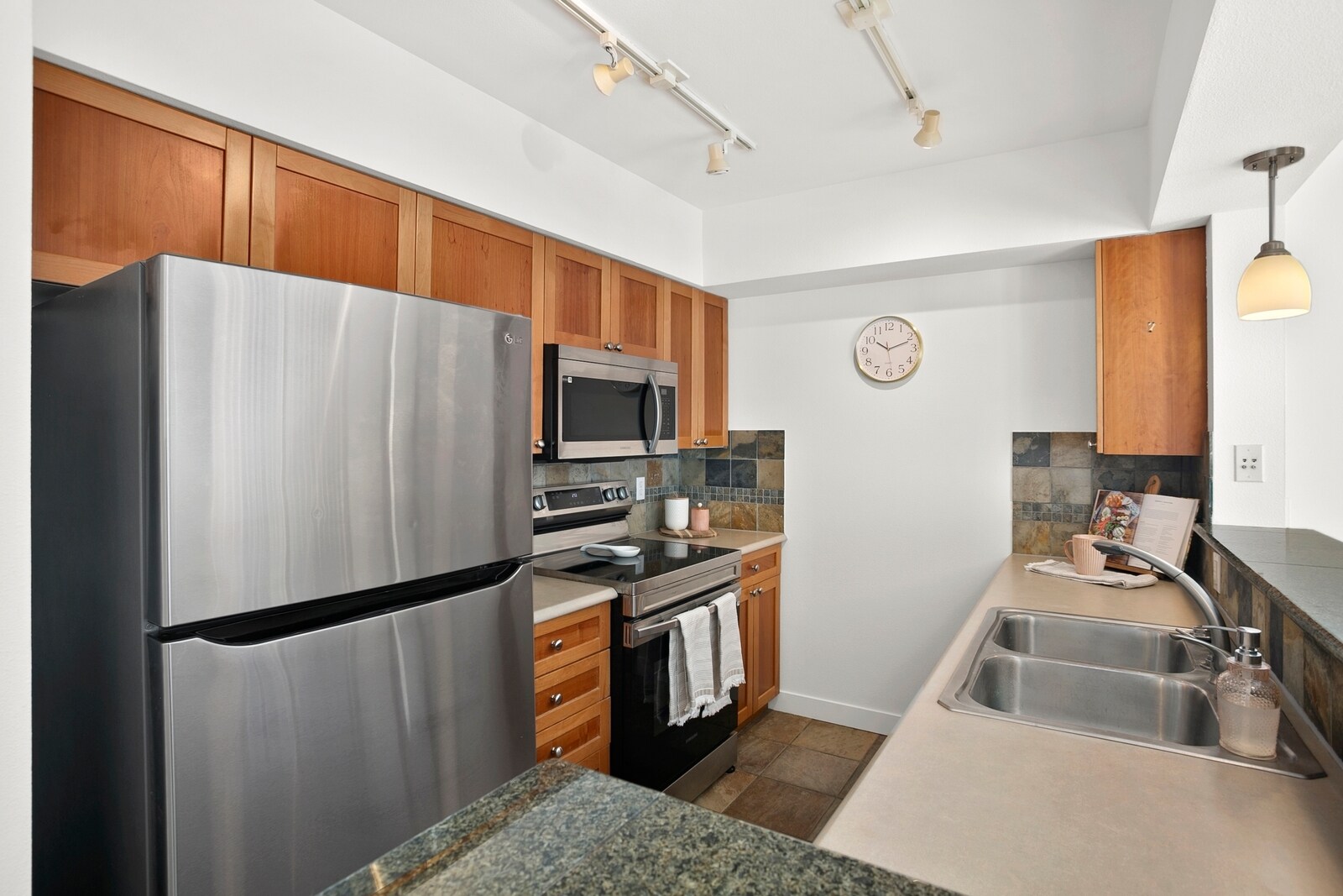 Building Photo - 1545 NW 57th St