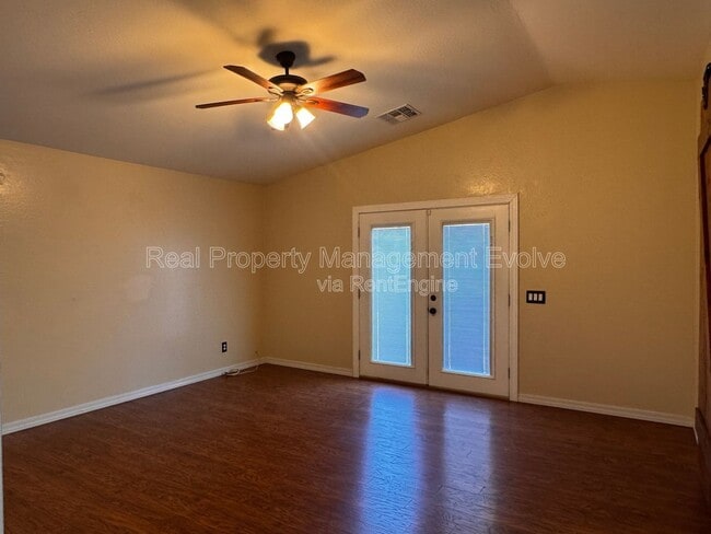 Building Photo - 18184 W Saguaro Ln