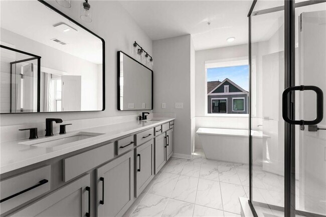 Building Photo - 455 Ashbury Dr