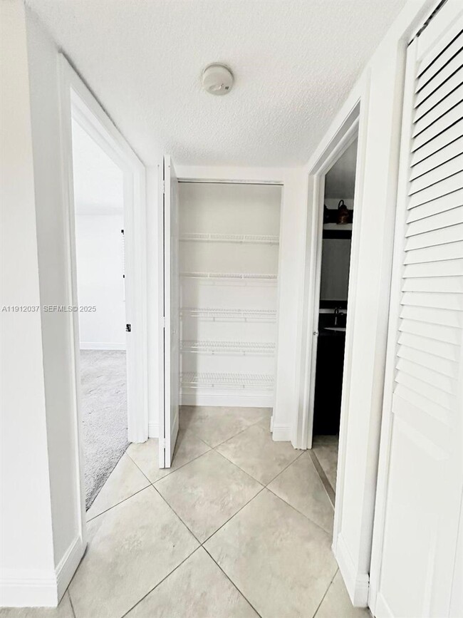 Building Photo - 8632 NW 34th Pl