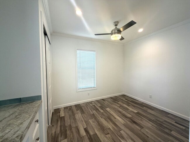 Building Photo - 7250 FL-44