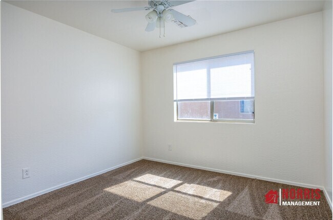 Building Photo - Spacious Home in Magic Ranch in Florence