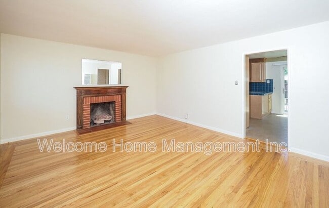 Building Photo - 15184 Norton St