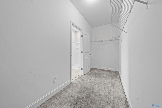 Building Photo - 104 Erskin Parcus Dr