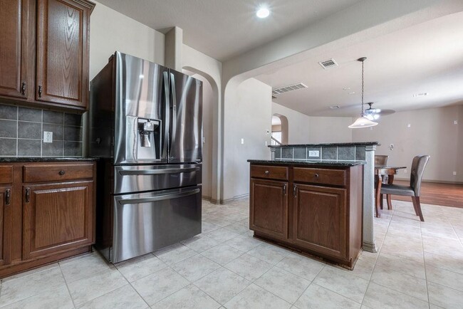 Building Photo - 1509 Greenside Dr