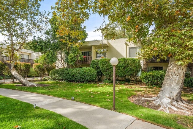 Primary Photo - Upgraded Condo with Two Master Suites!!!