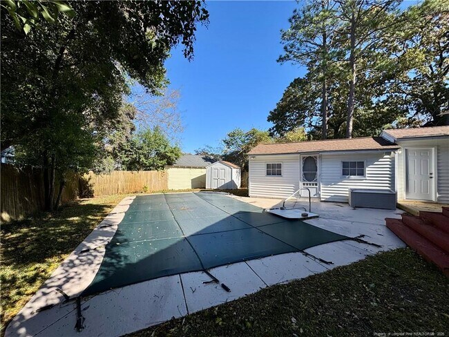 Building Photo - 705 McPherson Ave