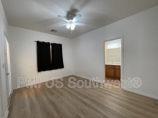 Building Photo - 4433 Via Rialto Ln
