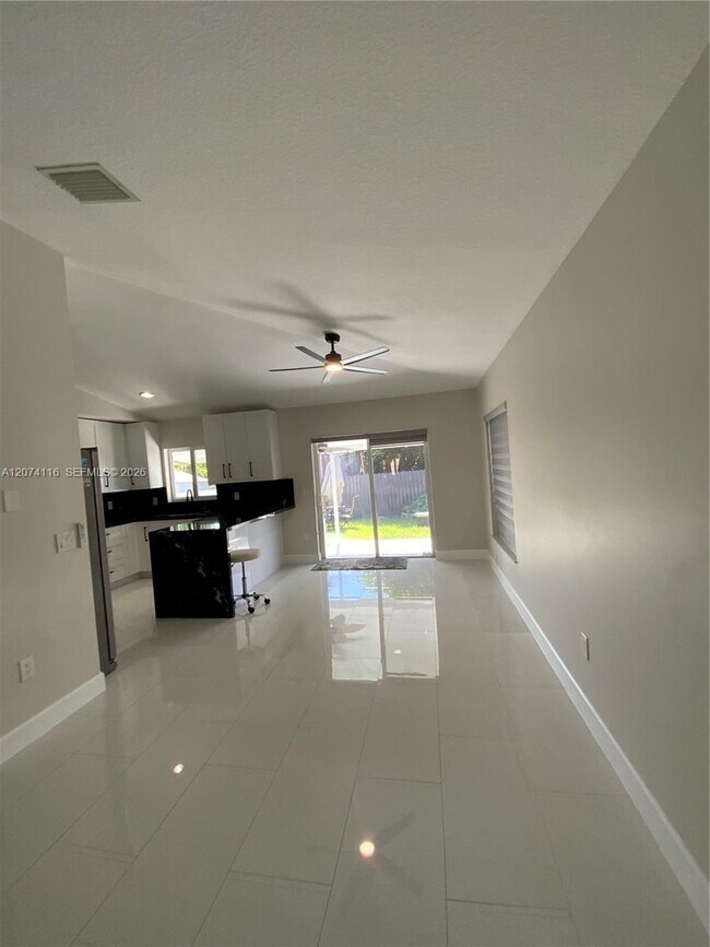 Building Photo - 30162 SW 159th Ave