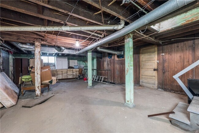 Building Photo - 360 Duncan Ave