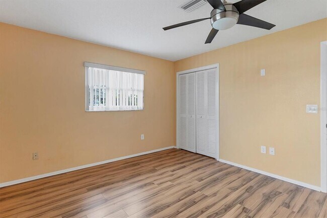 Building Photo - 5221 Lemon Bay Dr