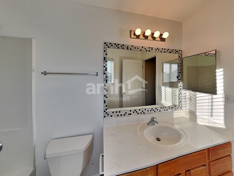 Building Photo - 2925 Shetland Ln