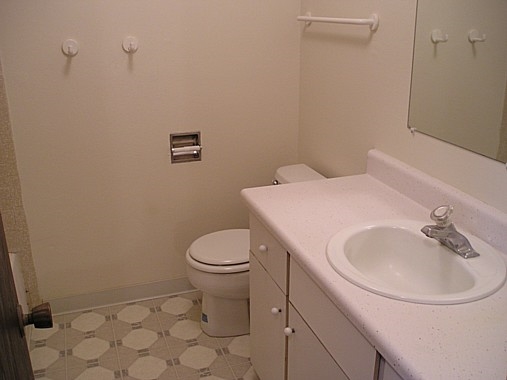 Bathroom - Santa Alicia Apartments