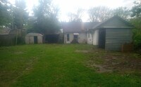 Building Photo - COMING SOON!!1 3-BEDROOMS! - $390 Month /...