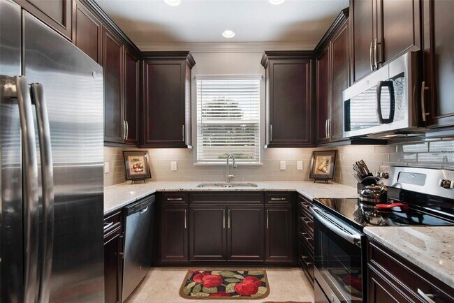 Building Photo - 1077 Amber Leaf Trl
