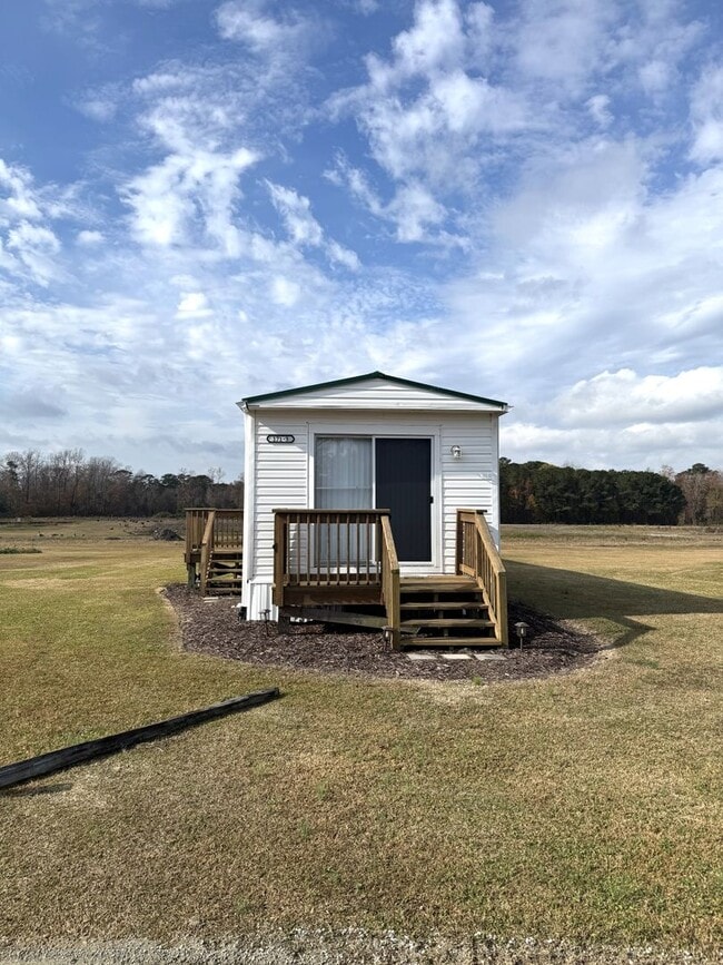 Building Photo - Single Family Manufactured Home- Ready for Move In!