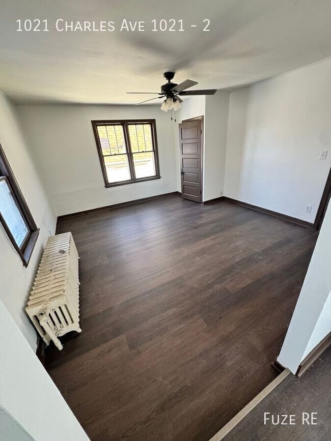 Building Photo - 1021 Charles Ave