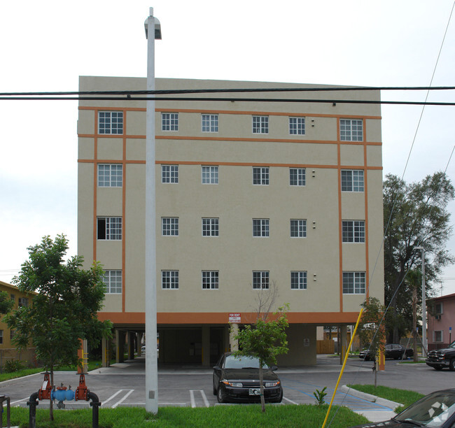 Building Photo - Flagler Apartments