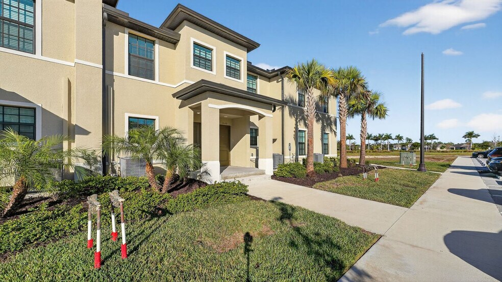 Building Photo - 2020 Vista Ln