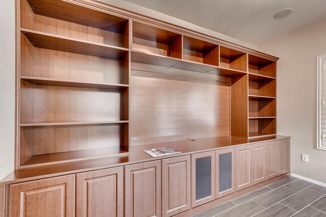 Building Photo - Updated 2 Bedroom in Sun City Anthem