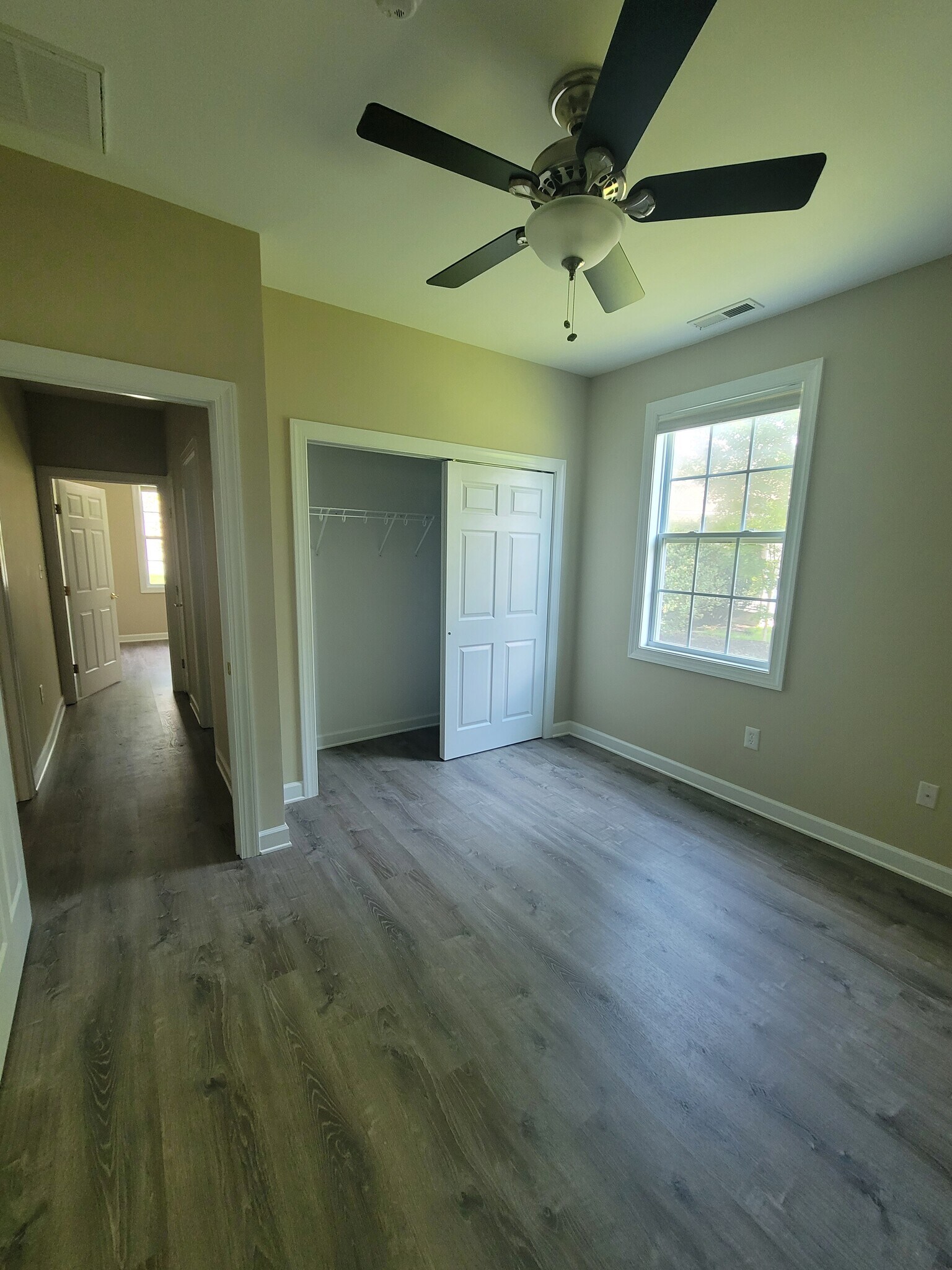 Building Photo - 32818 Almwick Ln
