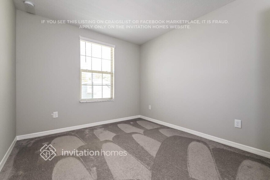 Building Photo - 2215 Jungle Dr