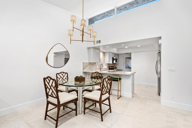 Building Photo - 48885 Mariposa Dr