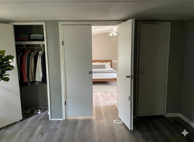 Building Photo - 5536 Gilcrest Sands Dr