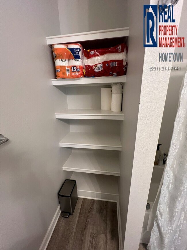 Building Photo - 25 Emma Dr