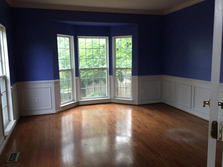 Building Photo - 4055 Carrick Ct