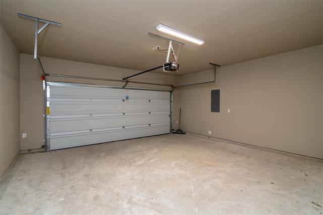 Building Photo - 604 Harvest Moon Dr