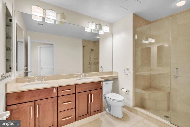 Building Photo - 400 S Broad St