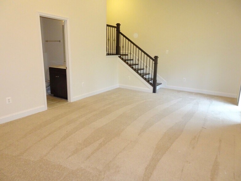 Building Photo - 225 Mill Crossing Ct