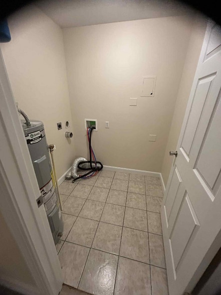 Building Photo - 324 Long St