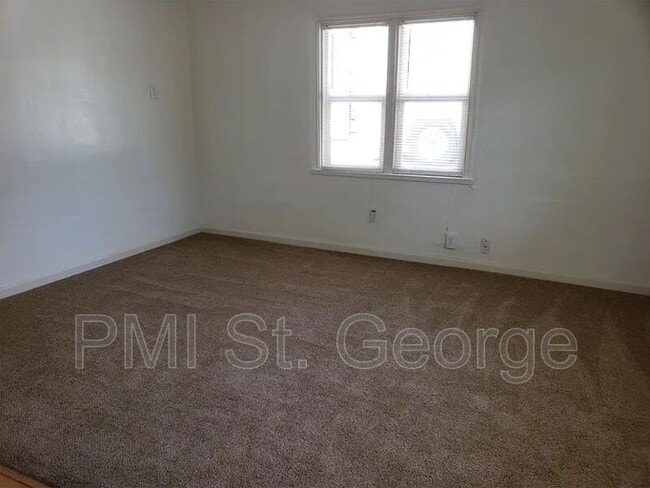 Building Photo - 418 S 100 E