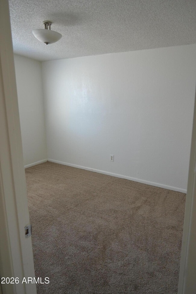 Building Photo - 1551 E 28th Ave