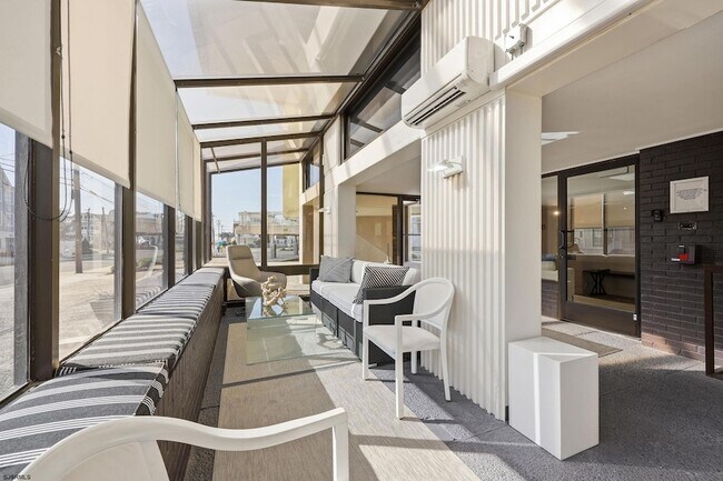 Building Photo - 2700 Atlantic Ave