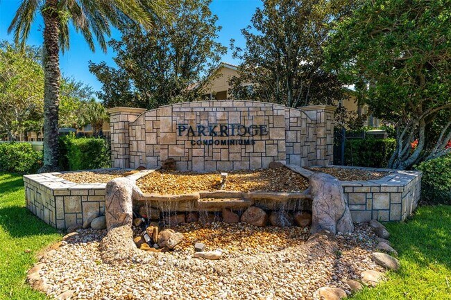 Building Photo - 3827 Parkridge Cir