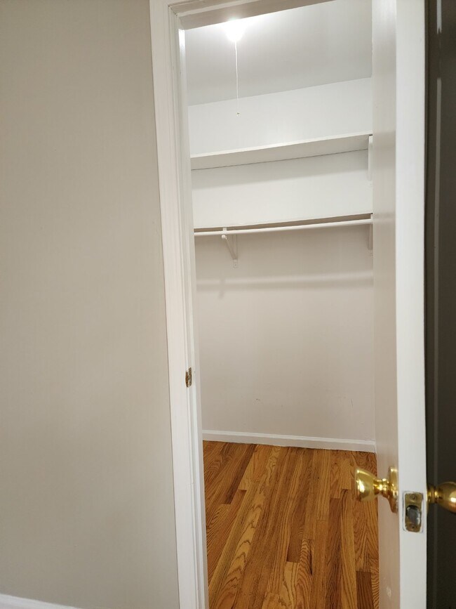 Building Photo - Charming 3 Bedroom Home in Indianapolis with Spacious Layout and Convenient Location!