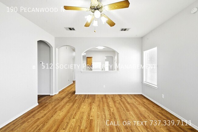 Building Photo - 190 Pecanwood N