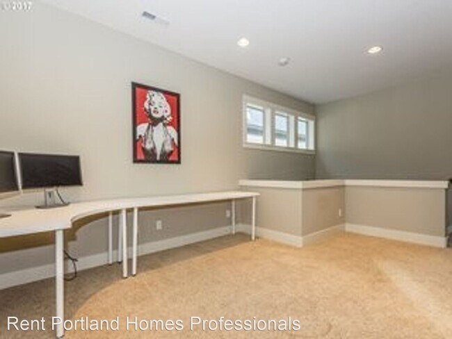 Building Photo - 3 br, 2.5 bath House - 17440 SW Cricket Court