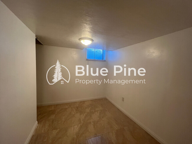 Building Photo - 1652 Austin Ave