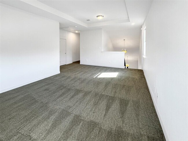 Building Photo - 1245 Westborough Ln