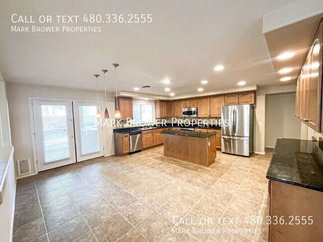 Building Photo - 1648 E Canyon Way