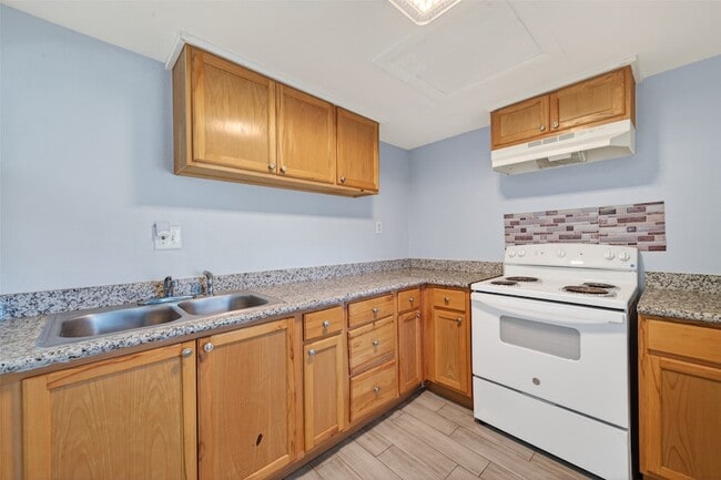 Building Photo - 7454 Navidad Rd